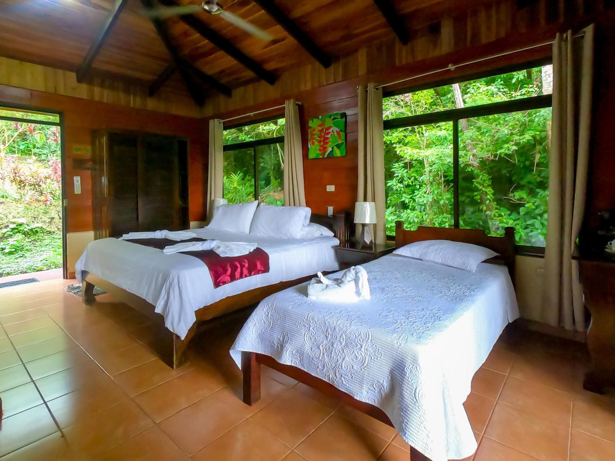 Heliconias Rainforest Lodge Bijagua Exterior photo