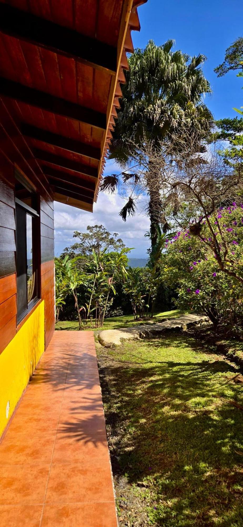 Heliconias Rainforest Lodge Bijagua Exterior photo