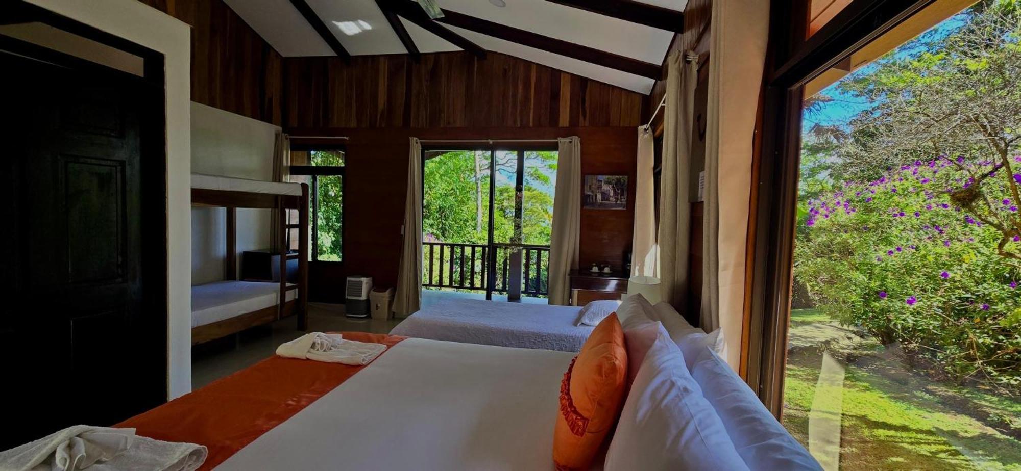 Heliconias Rainforest Lodge Bijagua Exterior photo