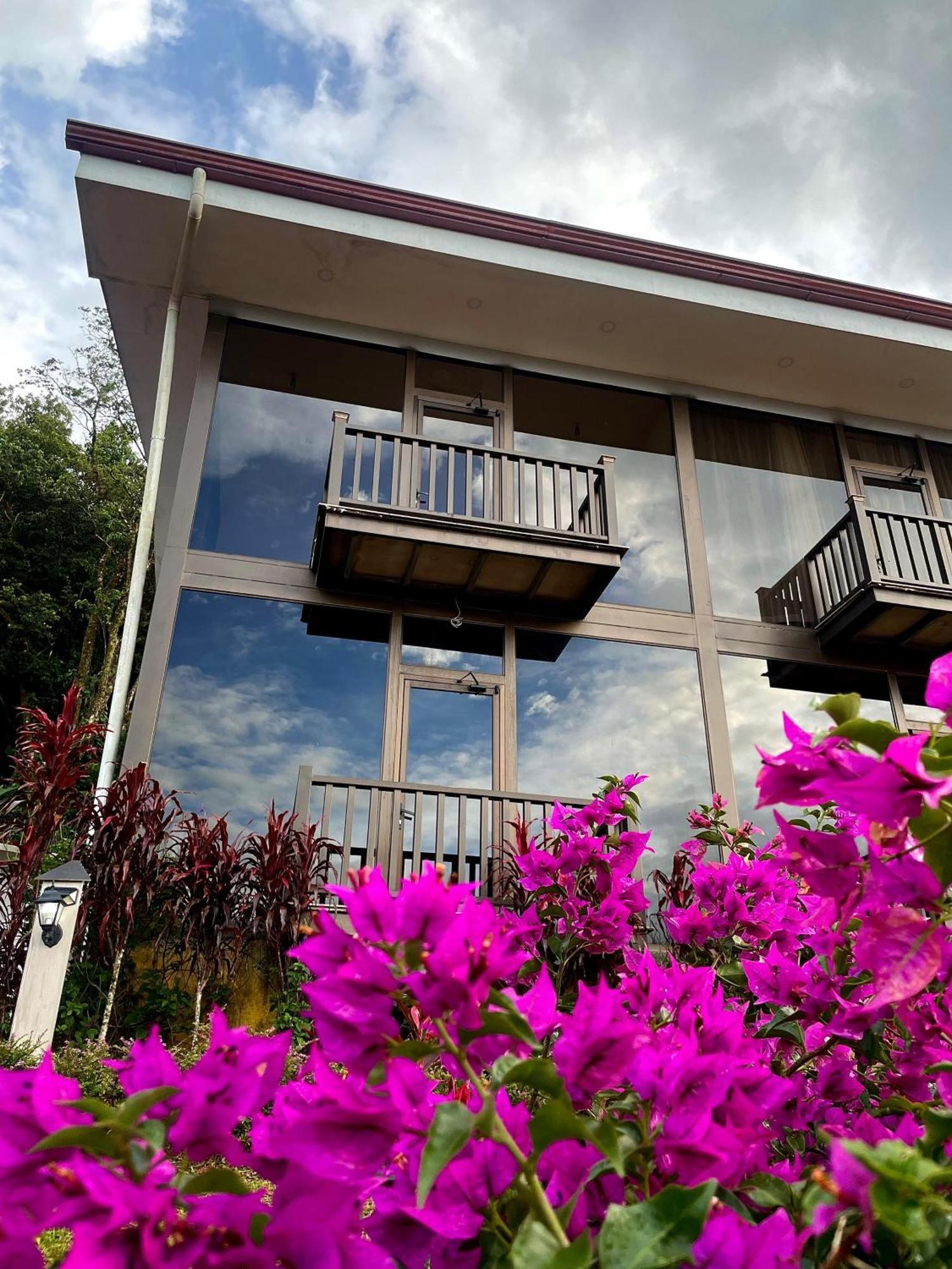 Heliconias Rainforest Lodge Bijagua Exterior photo